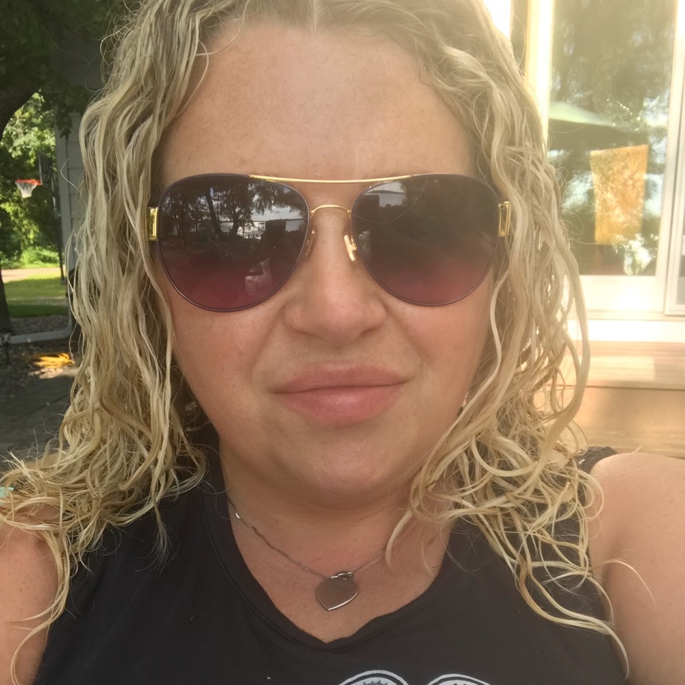 Meet your Posher, Nichole